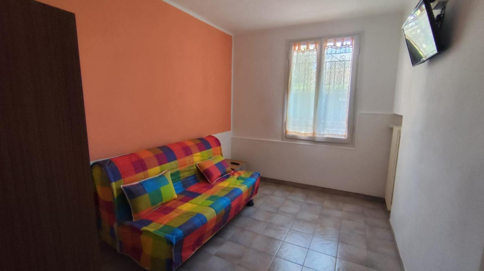 Residence Villa Carmen Fronte Mare A 50 Mt Pietra Ligure Dış mekan fotoğraf