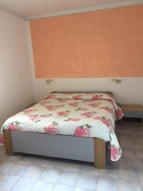 Residence Villa Carmen Fronte Mare A 50 Mt Pietra Ligure Dış mekan fotoğraf